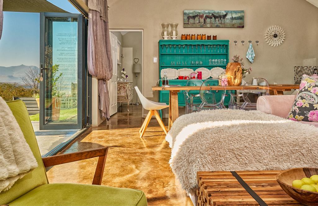 Lola'S Self Catering Accommodation Clarens Exterior photo